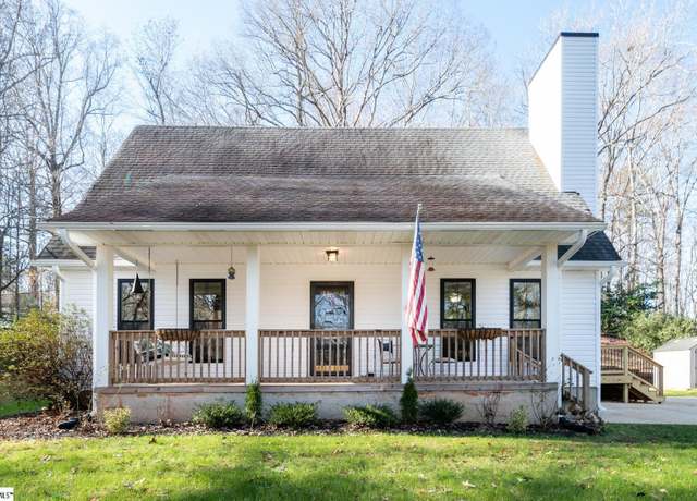 Property at 203 West Dr, Travelers Rest, SC 29690, 3 beds, 2 baths
