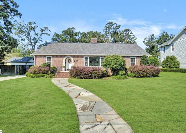 Property at 306 Hickory St, Clinton, SC 29325, 4 beds, 2 baths