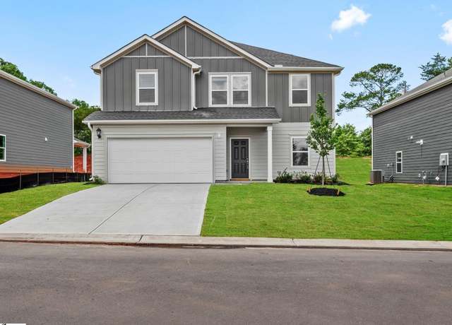 Property at 200 Veracruz Ct, Greenville, SC 29605, 4 beds, 2.5 baths