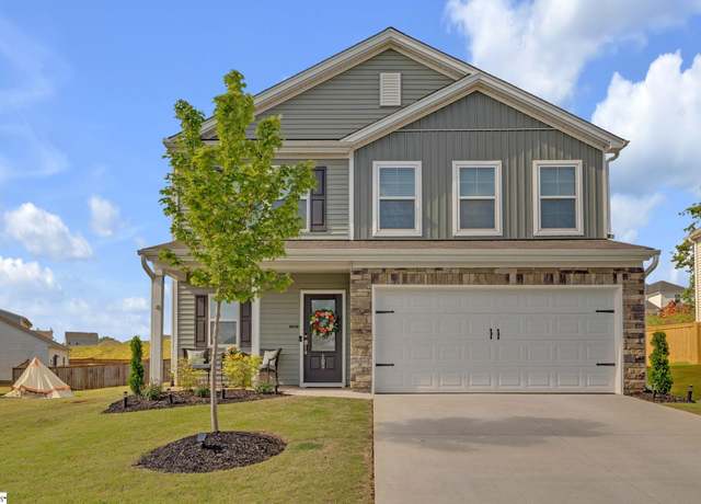 Property at 105 Ella B Ln, Easley, SC 29640, 4 beds, 2.5 baths