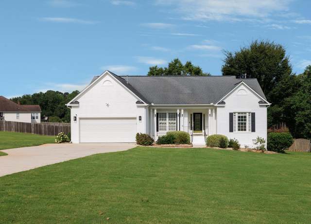 Property at 134 Carsons Pond Dr, Simpsonville, SC 29681, 3 beds, 2 baths