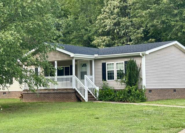 Property at 116 Lakeside Dr, Taylors, SC 29687, 3 beds, 2 baths