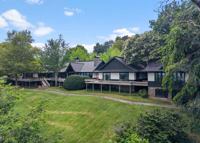Property at 110 Huckleberry Rdg, Greenville, SC 29609, 5 beds, 7 baths