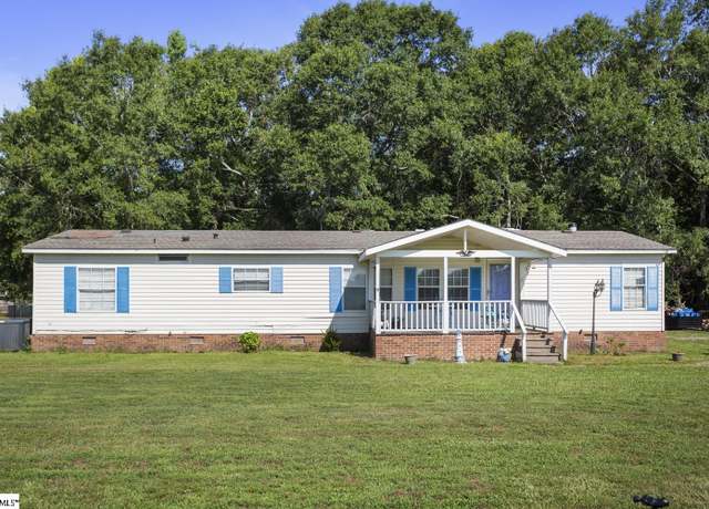 Property at 202 Pete Armstrong Rd, Honea Path, SC 29654, 3 beds, 2 baths