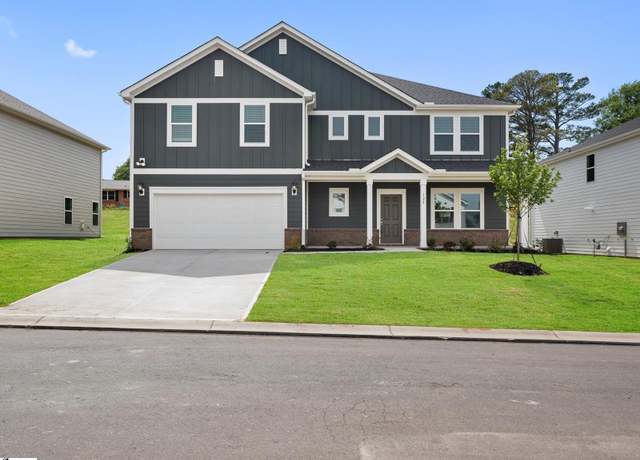 Property at 124 Veracruz Ct, Greenville, SC 29605, 5 beds, 4.5 baths