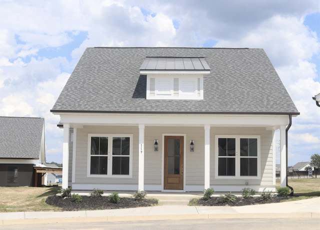 Property at 119 Cottage Ln, Greenwood, SC 29649, 2 beds, 2.5 baths