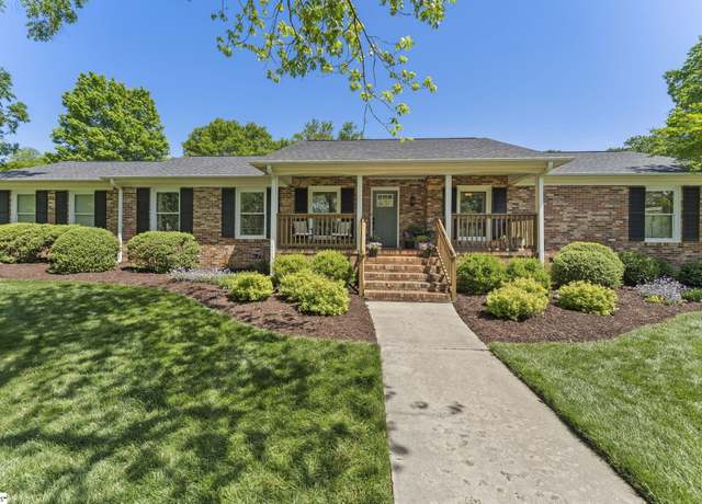 Property at 27 Hillsborough Dr, Greenville, SC 29615, 4 beds, 2 baths