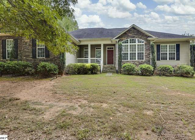 Property at 155 Pinewood Dr, Woodruff, SC 29388, 3 beds, 2.5 baths