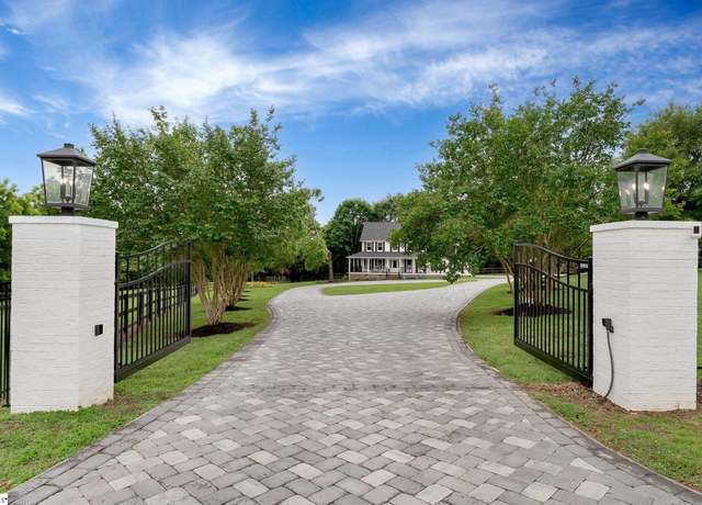 Property at 206 Bruce Meadow Rd, Simpsonville, SC 29681, 4 beds, 2.5 baths