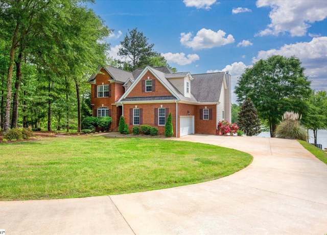 Property at 611 Star Dr, Lyman, SC 29365, 4 beds, 3.5 baths