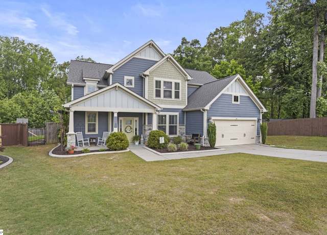 Property at 324 Runion Lake Ct, Taylors, SC 29687, 4 beds, 3 baths