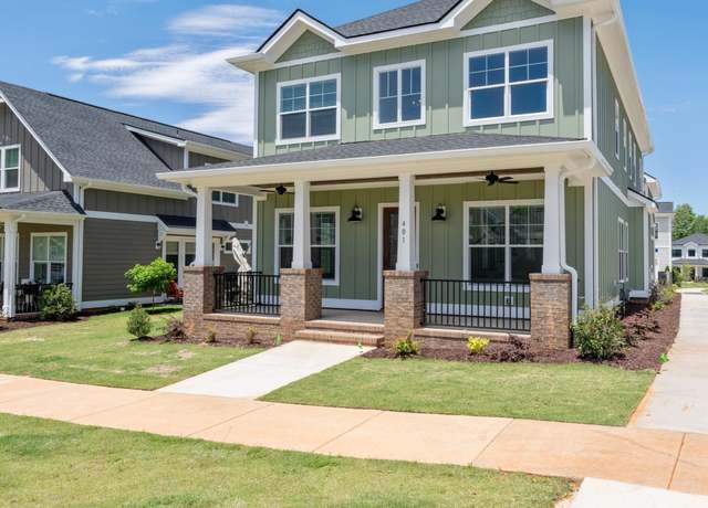 Property at 401 Mcklee Dr, Travelers Rest, SC 29690, 5 beds, 4.5 baths