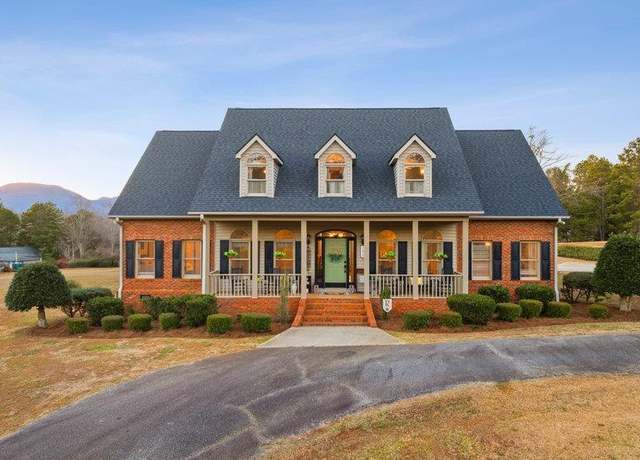 Property at 140 Clearwater Rd, Landrum, SC 29356, 5 beds, 3 baths