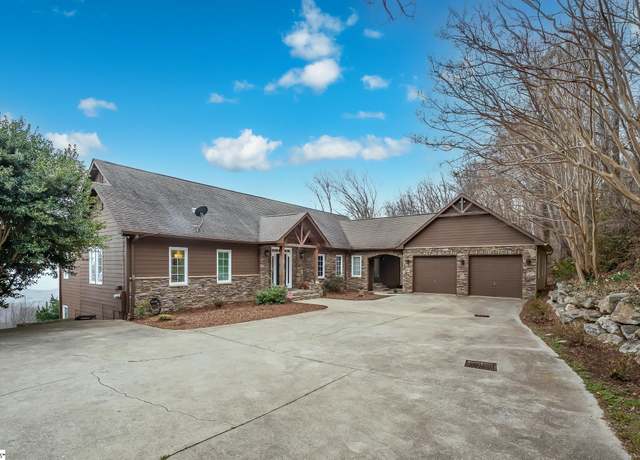 Property at 190 Raven Rd, Landrum, SC 29356, 4 beds, 5.5 baths