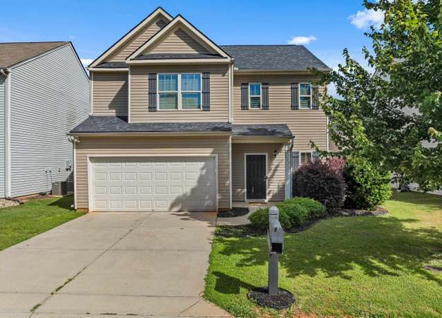 Property at 412 Kindletree Way, Simpsonville, SC 29680, 4 beds, 2.5 baths