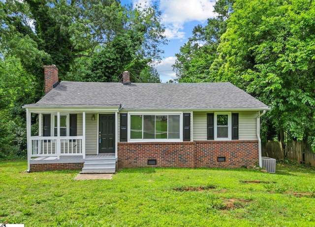 Property at 504 Hilda St, Spartanburg, SC 29306-4145, 3 beds, 1 bath
