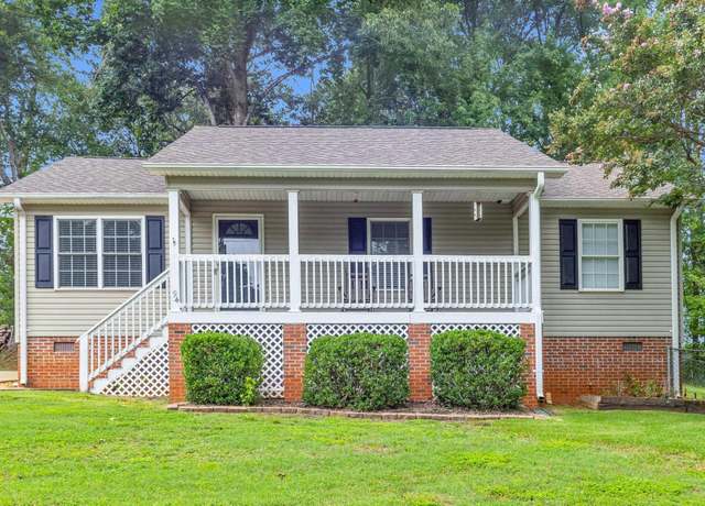 Property at 94 Lakeshore Dr, Easley, SC 29642, 3 beds, 2 baths