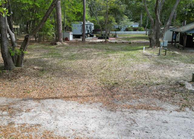Property at 17 Gingerwood Rd, Beaufort, SC 29920