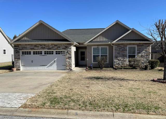 Property at 1016 Blythwood Dr, Piedmont, SC 29673, 3 beds, 2 baths