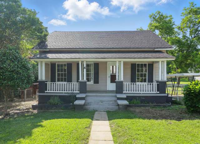 Property at 6 Duke St, Greenville, SC 29605, 2 beds, 1.5 baths