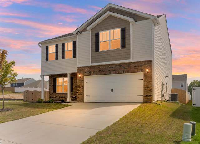 Property at 114 Mosby Dr, Fountain Inn, SC 29644, 4 beds, 2.5 baths