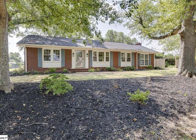 Property at 141 Breazeale Dr, Williamston, SC 29697, 3 beds, 1.5 baths