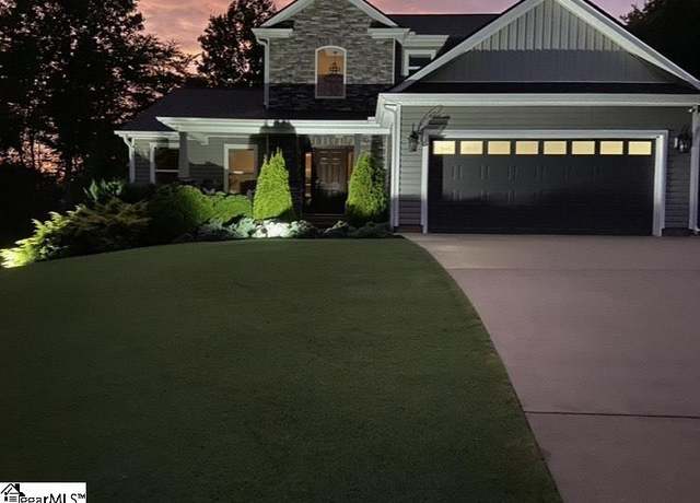 Property at 31 Goodwin Farms Ct, Travelers Rest, SC 29690, 4 beds, 2.5 baths