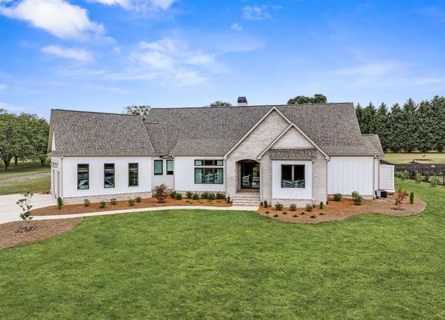 Property at 368 Old Batson Rd, Taylors, SC 29687, 3 beds, 3.5 baths