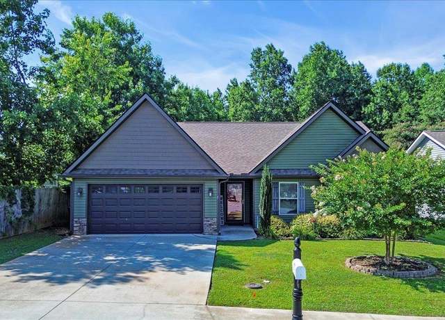 Property at 5 Caulfield Ct, Fountain Inn, SC 29644, 3 beds, 2 baths