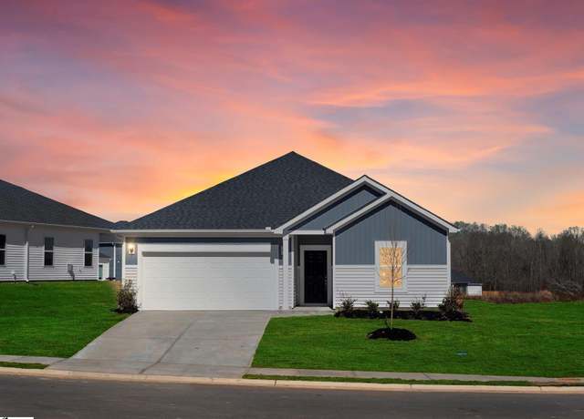 Property at 447 Harben Dr, Woodruff, SC 29388, 3 beds, 2 baths