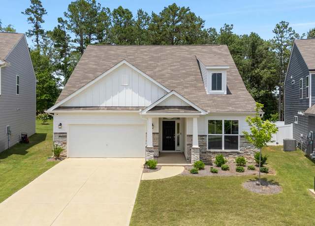 Property at 624 Columbus Cir, Simpsonville, SC 29680, 5 beds, 3 baths