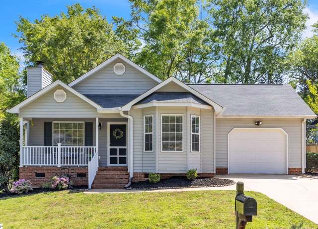 Property at 236 Oak Valley Dr, Simpsonville, SC 29681, 2 beds, 2 baths