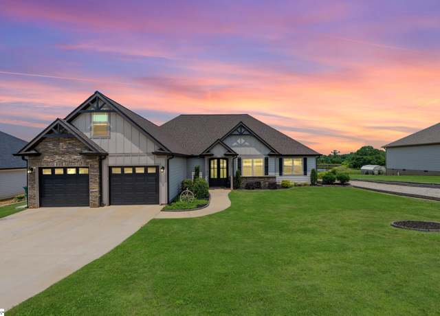 Property at 222 Blease Horton Rd, Boiling Springs, SC 29316, 3 beds, 2 baths