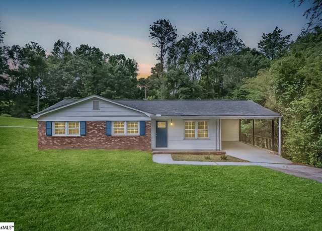 Property at 1082 Hamrick St, Gaffney, SC 29340, 3 beds, 2 baths