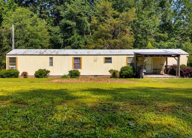 Property at 204 Henderson Dr, Gaffney, SC 29340, 3 beds, 2 baths