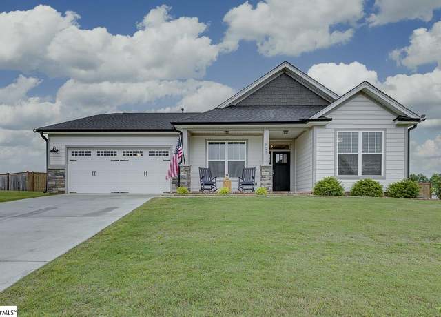 Property at 825 Grantwood Cir, Greer, SC 29651, 3 beds, 2 baths