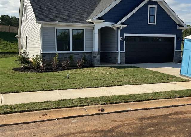 Property at 113 Eagle Creek Dr, Central, SC 29630, 4 beds, 3 baths