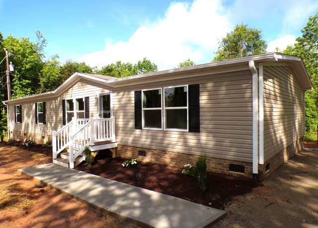 Property at 175 Hilltop Dr, Chesnee, SC 29323, 4 beds, 2 baths