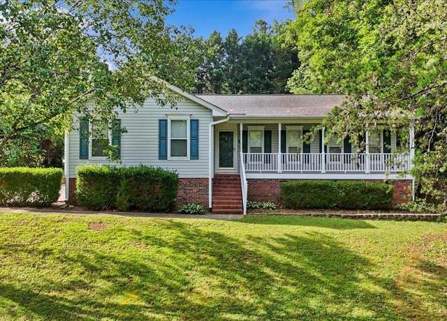 Property at 121 Chesterfield Ct, Easley, SC 29640, 3 beds, 2 baths