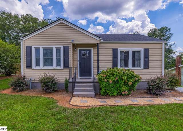 Property at 111 Mountain View Ave, Greer, SC 29650, 2 beds, 1 bath