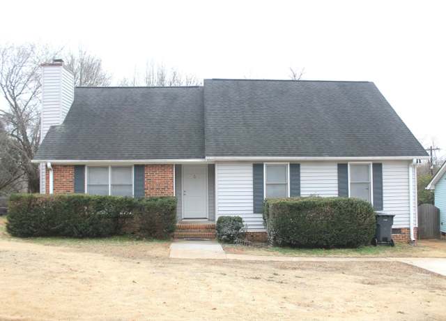 Property at 106 Saluda Rdg, Greenville, SC 29611-6626, 3 beds, 2 baths