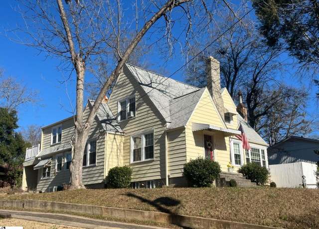 Property at 102 Highland Rd, Easley, SC 29640, 4 beds, 3 baths