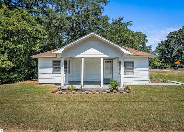 Property at 500 Whitehall Rd, Anderson, SC 29625, 3 beds, 1.5 baths