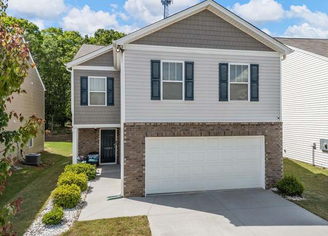 Property at 1087 Summerlin Trl, Duncan, SC 29334, 4 beds, 2.5 baths