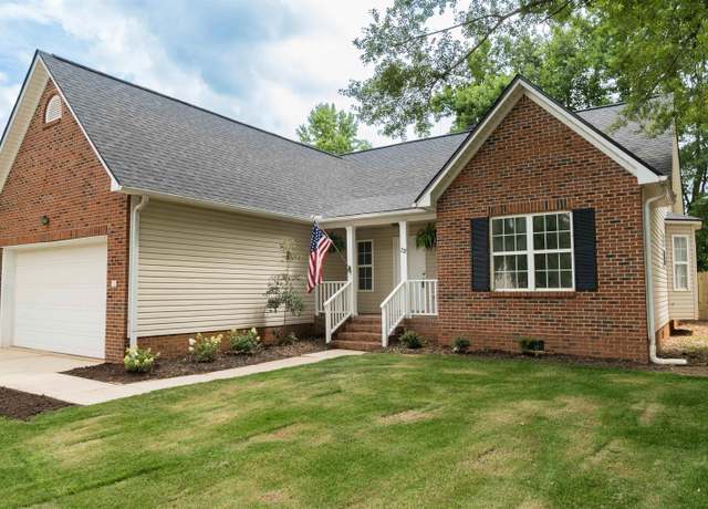 Property at 232 Silverbell Dr, Boiling Springs, SC 29316, 3 beds, 2 baths