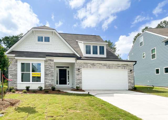 Property at 652 Columbus Cir, Simpsonville, SC 29680, 3 beds, 3 baths