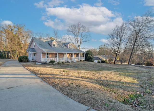 Property at 106 Peachtree Dr, Greer, SC 29651, 5 beds, 3 baths