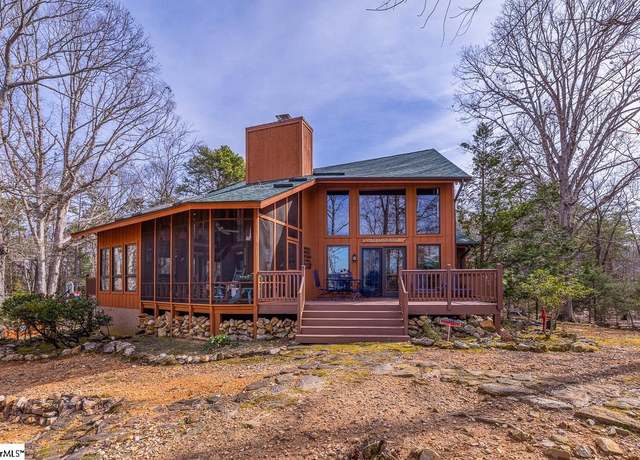 Property at 420 Peninsula Dr, Anderson, SC 29626, 3 beds, 4 baths