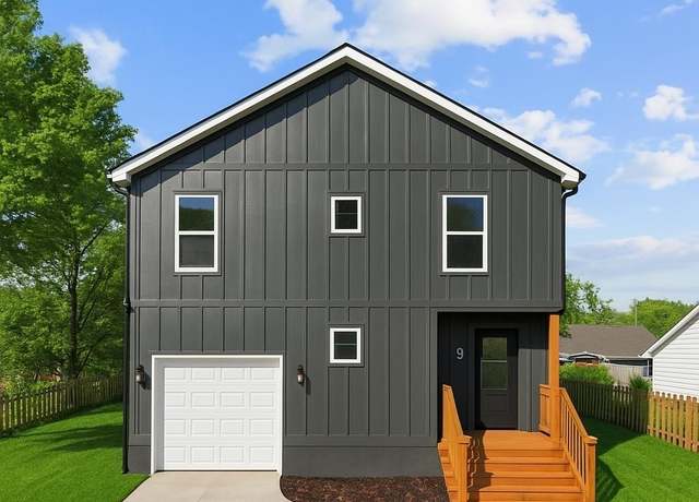 Property at 9 9th St, Greer, SC 29651, 3 beds, 2.5 baths