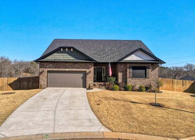 Property at 5 Moonlight Ln, Greenville, SC 29605, 5 beds, 4 baths